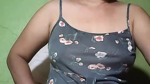 Snapshot of muffy_bunny chatting on June 2026 06:57:02 PM muffy_bunny online show from June 2026 06:57:02 PM