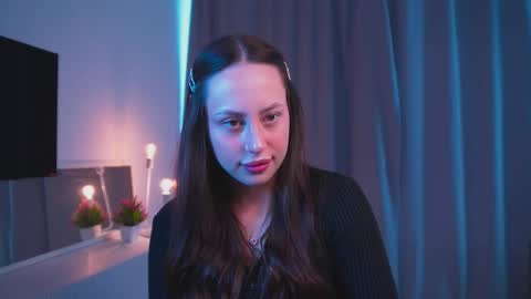 Kira online show from September 2025 03:50:01 AM