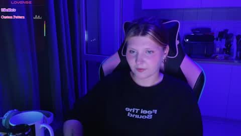 Snapshot of mura_muur chatting on June 2026 05:51:01 PM Milana online show from June 2026 05:51:01 PM
