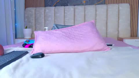 Snapshot of muriel_belovv chatting on July 2026 03:23:01 AM Tell me Sofi online show from July 2026 03:23:01 AM