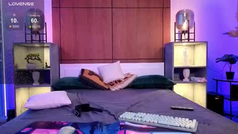 murrkitten online show from November 2025 11:43:01 AM