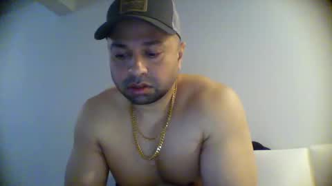 Snapshot of muscle794 chatting on March 2026 03:51:01 PM Cool Traveler online show from March 2026 03:51:01 PM