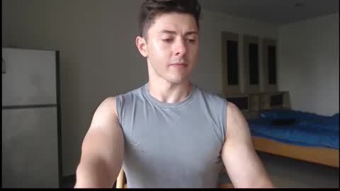Snapshot of muscledoctor24 chatting on October 2025 06:25:02 AM Everet online show from October 2025 06:25:02 AM