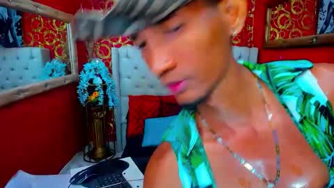 Snapshot of musclepein chatting on February 2026 12:04:02 AM musclepein online show from February 2026 12:04:02 AM