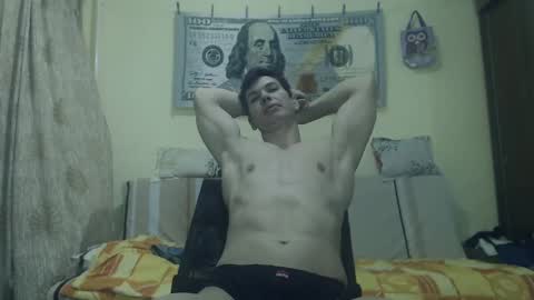 Snapshot of musculargod chatting on January 2025 10:24:01 PM SexyMuscled online show from January 2025 10:24:01 PM