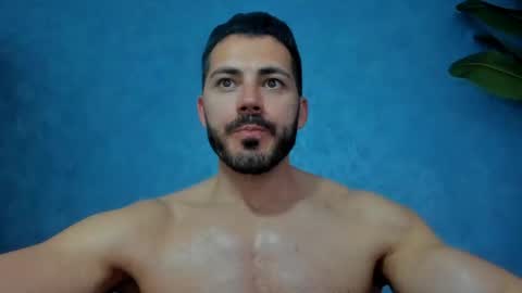 Snapshot of muscularmaster chatting on April 2026 08:44:01 PM muscularmaster onlyfans online show from April 2026 08:44:01 PM