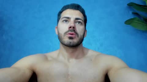 Snapshot of muscularmaster chatting on May 2026 09:39:02 AM muscularmaster onlyfans online show from May 2026 09:39:02 AM
