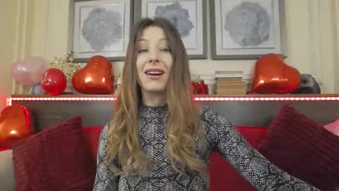 Luna  online show from February 2026 09:31:01 PM