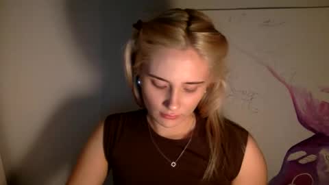 Snapshot of musescorner chatting on November 2025 06:31:02 PM musescorner online show from November 2025 06:31:02 PM