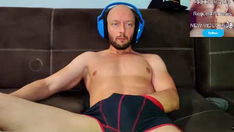 mushroomcouch online show from June 2026 10:10:01 PM