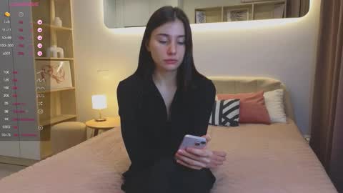 Im Marine online show from November 2025 06:41:02 PM