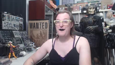 Snapshot of muziknerd chatting on February 2025 07:30:02 AM Muziknerd online show from February 2025 07:30:02 AM