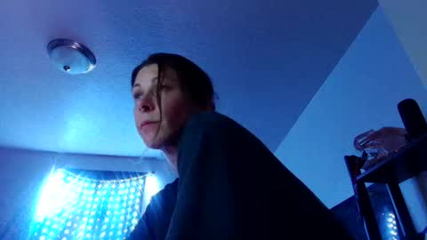 Snapshot of mvnt1s chatting on June 2026 05:53:02 AM ghost mantis online show from June 2026 05:53:02 AM