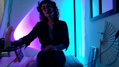 Mx. Anouk Divine online show from February 2026 12:19:02 AM