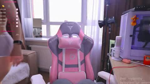 Snapshot of my_emmy chatting on February 2026 05:30:01 AM Emmy online show from February 2026 05:30:01 AM