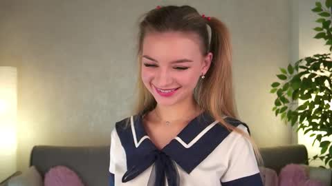 Polly online show from March 2026 01:17:02 PM