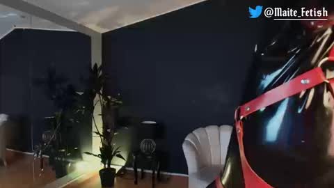 Maite online show from November 2025 01:18:02 PM