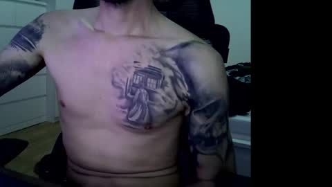 Big Dick Huhu online show from October 2025 06:49:02 PM