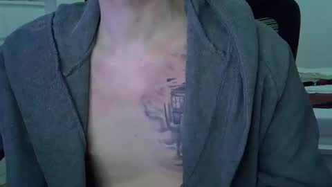 Big Dick Huhu online show from October 2025 06:06:02 PM