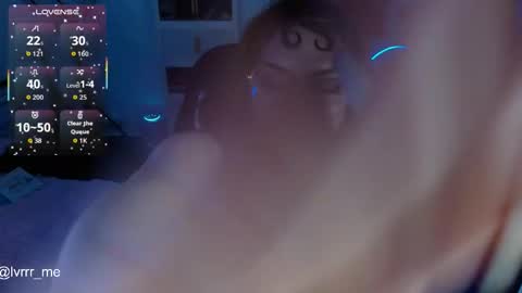 Snapshot of myevangeline_ chatting on October 2025 05:35:02 AM Nicoll Independent model Please help me to reach 100 thumbs up online show from October 2025 05:35:02 AM