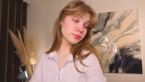 Mira  online show from January 2026 04:03:01 AM