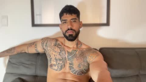 Myke esthetic online show from December 2024 02:18:01 AM