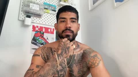Snapshot of myke_esthetic chatting on June 2026 03:23:01 PM Myke esthetic online show from June 2026 03:23:01 PM