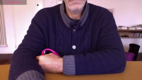 Bi sexy guy lovense hush is on private is open or password show tip if you like. online show from December 2025 07:39:01 AM