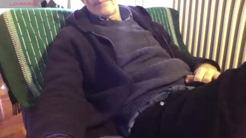 Bi sexy guy lovense hush is on private is open or password show tip if you like. online show from January 2026 11:04:01 AM