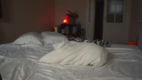 Snapshot of mynaughtynights chatting on May 2026 10:13:01 AM Sima online show from May 2026 10:13:01 AM