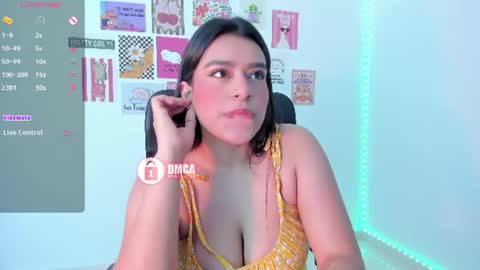 Snapshot of mypretty_isabella chatting on June 2026 04:34:02 PM Bella online show from June 2026 04:34:02 PM