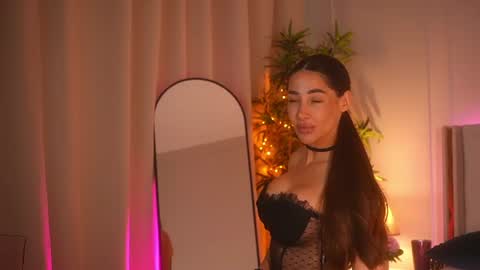 Snapshot of myriamfox_ chatting on June 2026 04:50:01 AM Miryam online show from June 2026 04:50:01 AM