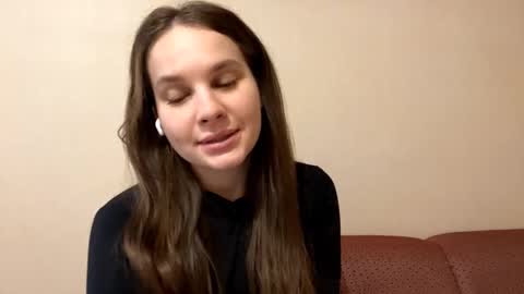 Luna online show from November 2025 08:38:02 AM