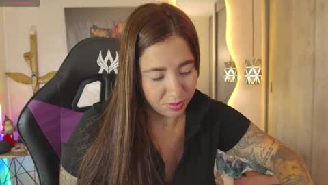 S A R A online show from April 2026 12:03:01 PM