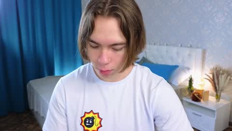 Mickey online show from January 2025 01:10:01 AM