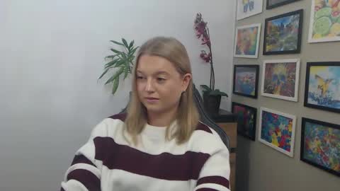 Erica online show from October 2025 07:49:02 AM