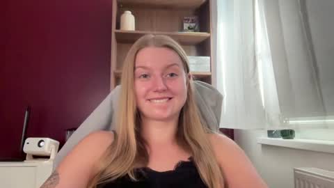 Snapshot of mysteryericax chatting on June 2026 07:36:01 AM Erica online show from June 2026 07:36:01 AM