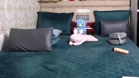 Shine online show from December 2025 10:18:02 PM