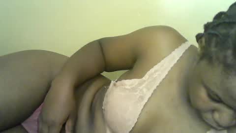 Snapshot of mystic_linna chatting on June 2026 09:09:01 AM mystic_linna online show from June 2026 09:09:01 AM