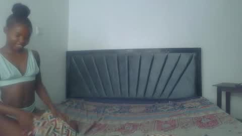 Snapshot of mystic_saucy chatting on November 2025 08:25:02 AM mystic_saucy online show from November 2025 08:25:02 AM