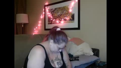 Snapshot of mysticlynn420 chatting on December 2024 03:50:02 AM MysticLynn online show from December 2024 03:50:02 AM