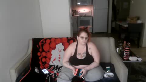 Snapshot of mysticlynn420 chatting on January 2025 08:14:01 AM MysticLynn online show from January 2025 08:14:01 AM