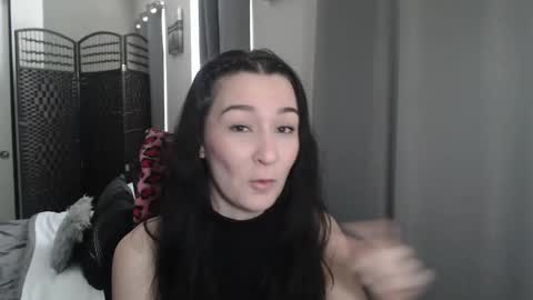 Snapshot of mysticmuse94 chatting on February 2025 02:16:02 PM MysticMuse online show from February 2025 02:16:02 PM