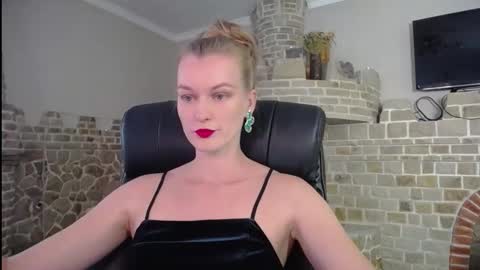 mysticvenus_ online show from September 2025 11:01:02 AM