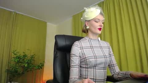 mysticvenus_ online show from October 2025 01:42:02 PM