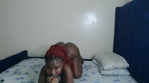 Snapshot of mystique_mirror chatting on April 2026 01:53:01 PM Mystique online show from April 2026 01:53:01 PM