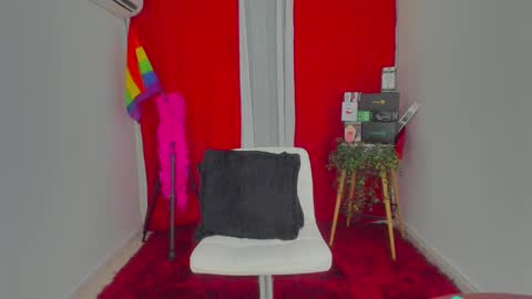 Snapshot of mysweetdanny chatting on December 2024 04:53:01 AM IG belladanielab online show from December 2024 04:53:01 AM