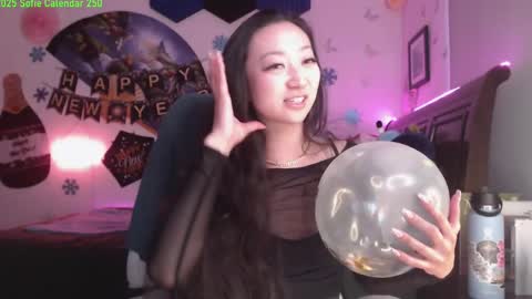 Snapshot of mysweetsofie1 chatting on January 2025 11:18:01 PM MySweetSofie online show from January 2025 11:18:01 PM