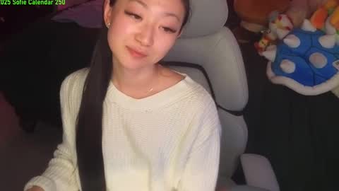 Snapshot of mysweetsofie1 chatting on January 2025 11:58:02 PM MySweetSofie online show from January 2025 11:58:02 PM