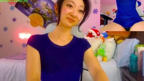 Snapshot of mysweetsofie1 chatting on February 2025 01:13:01 AM MySweetSofie online show from February 2025 01:13:01 AM